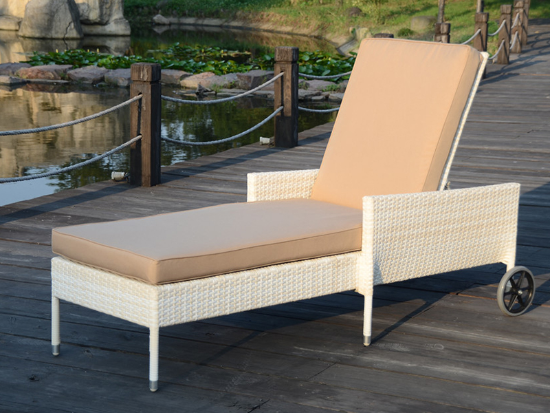 Outdoor Rattan Lounge se dvěma koly, ručně tkaný ratanový den, ratan na bazénu YQ-RB-426